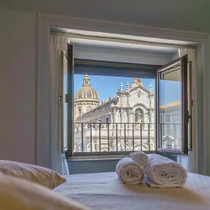 https://la-finestra-sul-catania.sicilyhotelsitaly.net